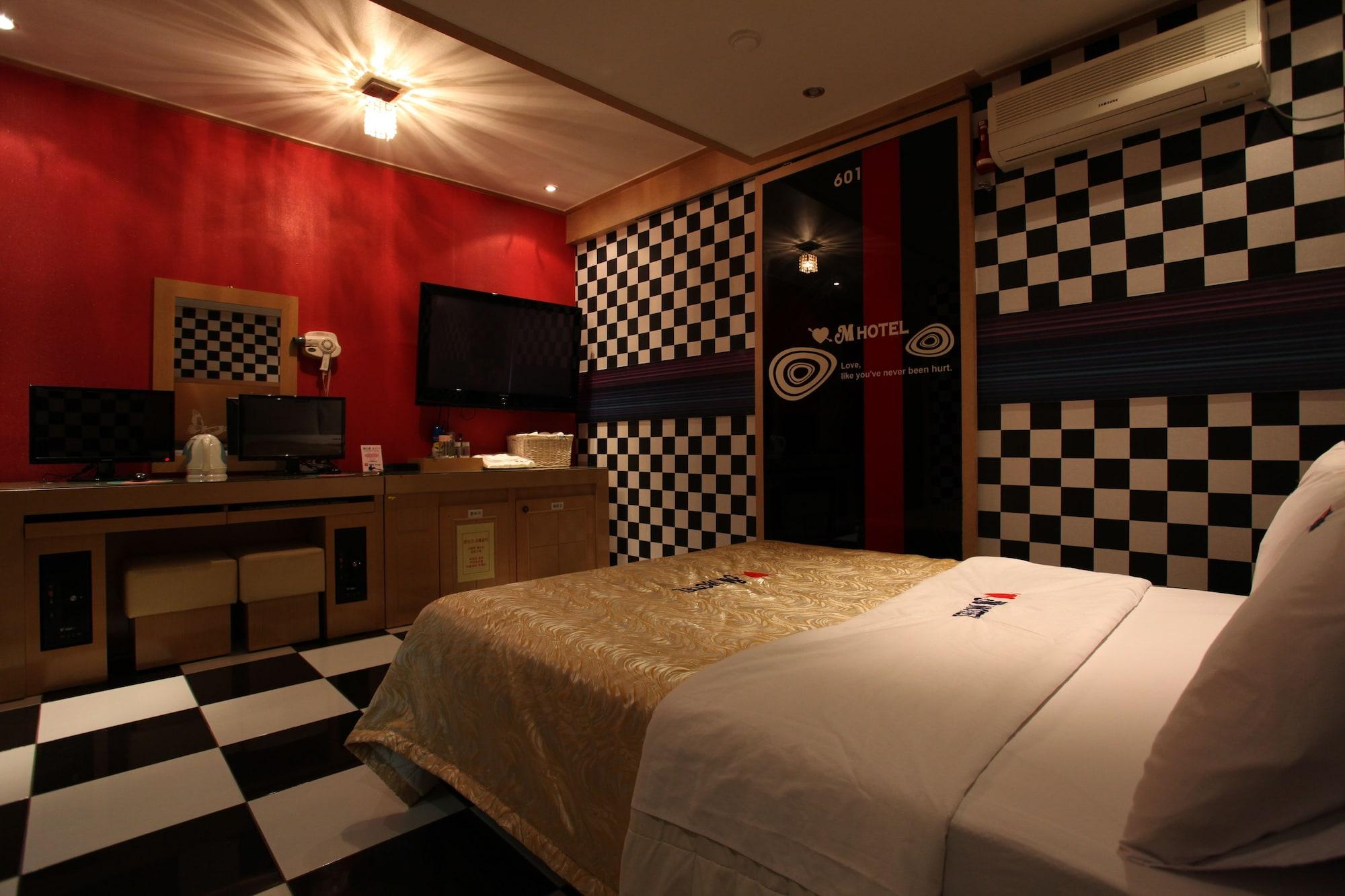 M Motel Songtan Pchjongtchek Exteriér fotografie