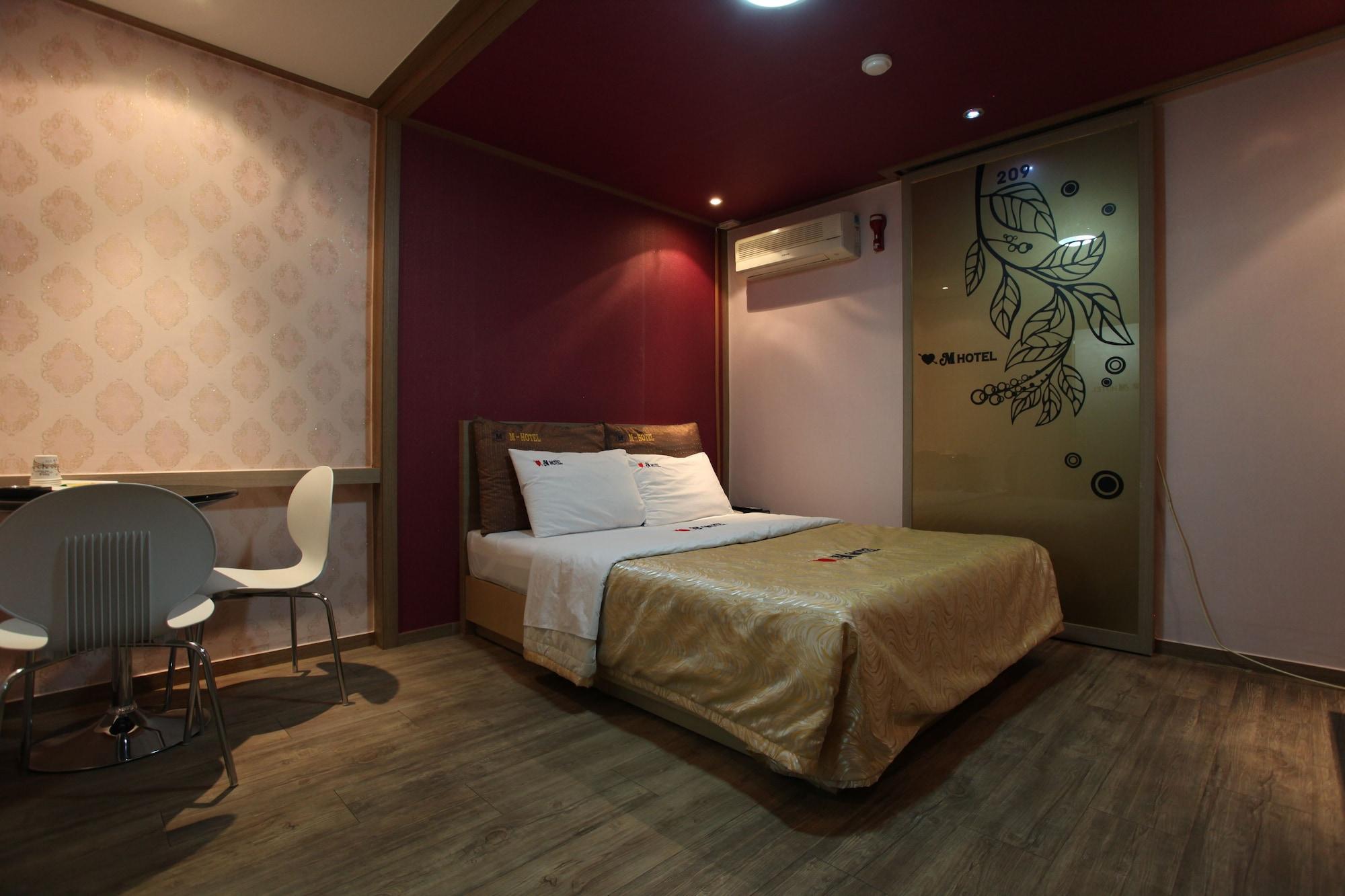 M Motel Songtan Pchjongtchek Exteriér fotografie
